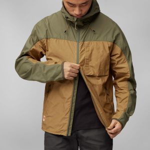 High_Coast_Wind_Jacket_M_82606-232-620_I_MODEL_FJR