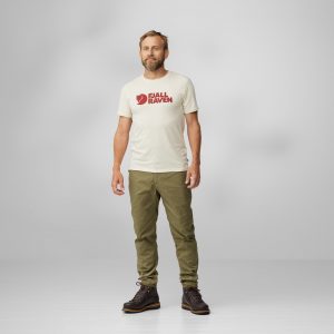 fjallraven_logo_t-shirt_m_87310-113_c_model_fjr