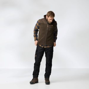 Buck_Fleece_Vest_M_81727-633_F_MODEL_FJR