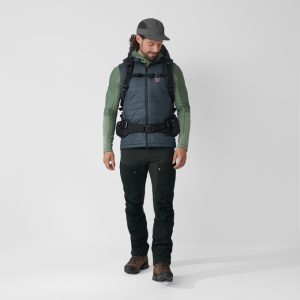 expedition_x-latt_vest_m_87076-550_c_model_fjr