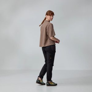 Ovik_Hemp_Camp_Shirt_SS_W_14600200-244_E_MODEL_2418