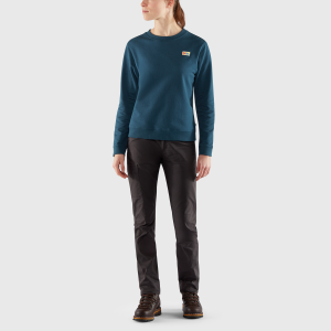 Vardag_Sweater_W_83519-638_C_MODEL_FJR