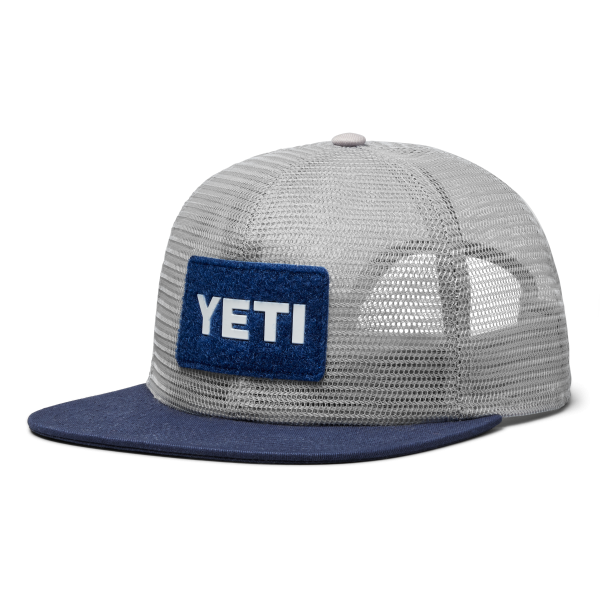 21023006818_YETI_Wholesale_1H24_Spring_Apparel_M_Hat_YETI_Velcro_B_Flt_Brim_Mesh_Hat_Gray+Navy_3QTR_570_2400x2400