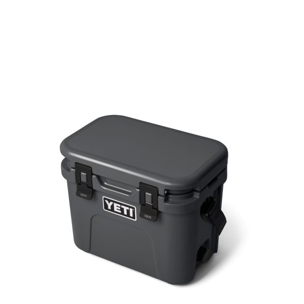 70000002255_10033160000_YETI_WSL_hard_goods_Roadie_15_Charcoal_3qter_Closed_8192_B_2400x2400