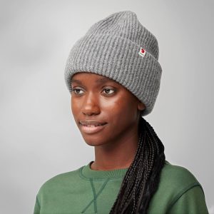 Fjallraven_Heavy_Beanie_12100006-020_C_MODEL_FJR