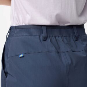 Abisko_Hybrid_Trail_Trs_Zip-off_W_14200214-560_H_MODEL_1653