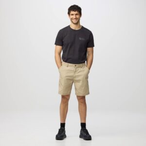 Vardag_Relaxed_Shorts_M_12200227-118_I_MODEL_1727