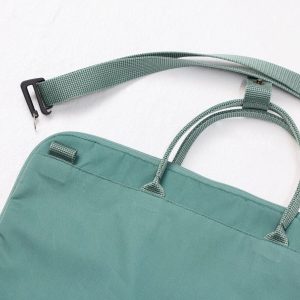 1960_Laptop_Bag_23200416-664_J_MODEL_1254