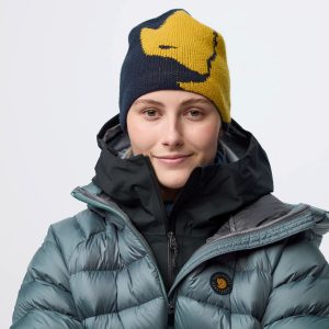 Bergtagen_Jacquard_Beanie_13100259-555-161_F_MODEL_0972