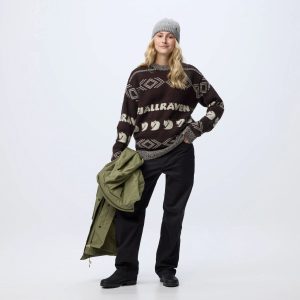 Fjallraven_Jacquard_Knit_W_14600303-294-191_C_MODEL_2090