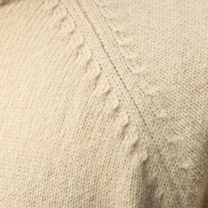 Fjallraven_Logo_Knit_Sweater_M_12600351-191_I_MODEL_1968